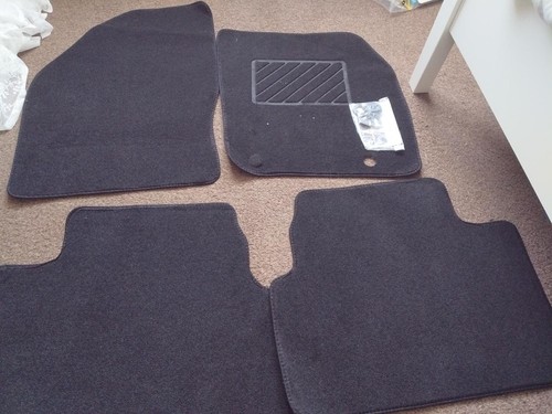 Car mat set - mat,