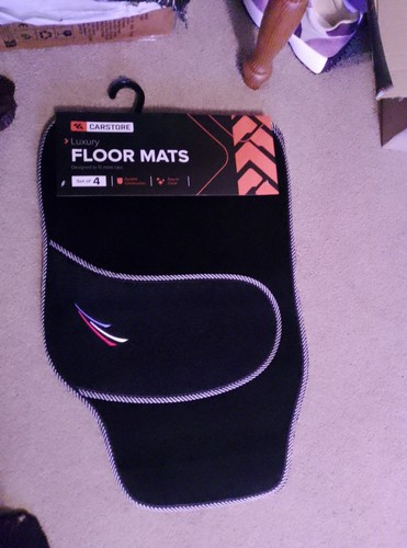 Car floor mat - of, 4